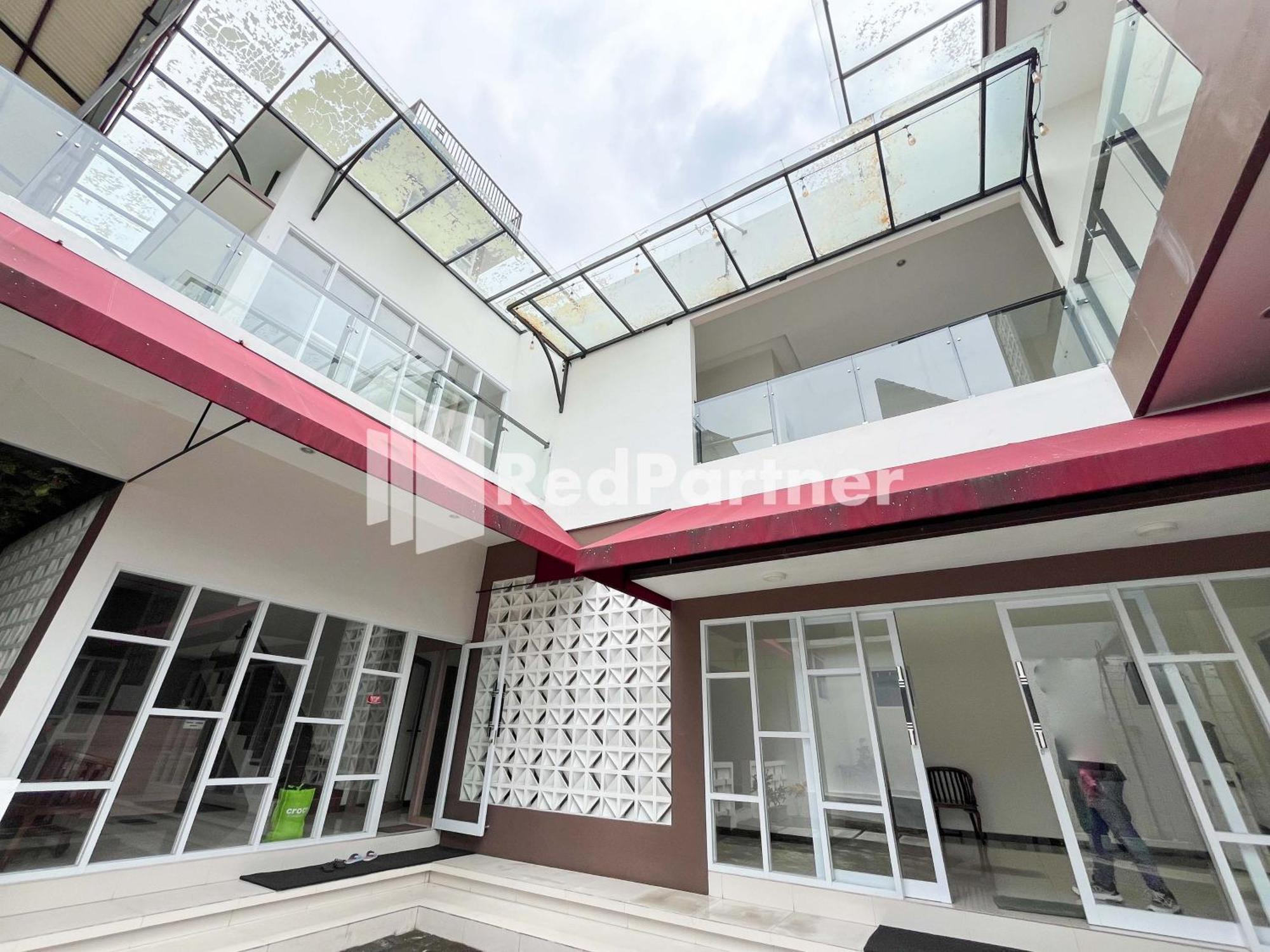 Griya Borobudur Malang Syariah Redpartner Blimbing  외부 사진